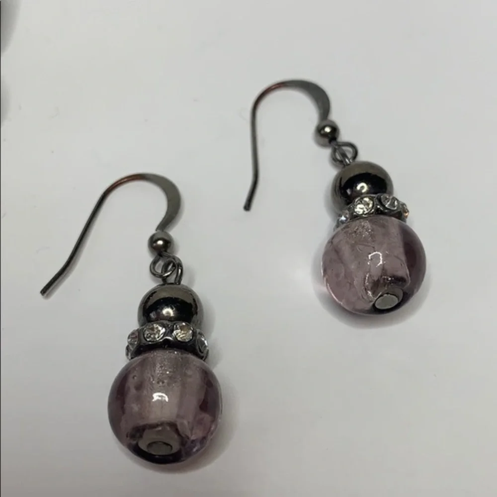 Bracelet and earring set in purple